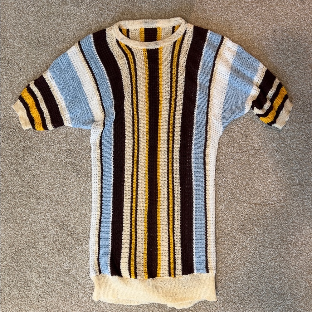 Men’s Sz S Striped Stretch Multicolor Knit Sweater T141